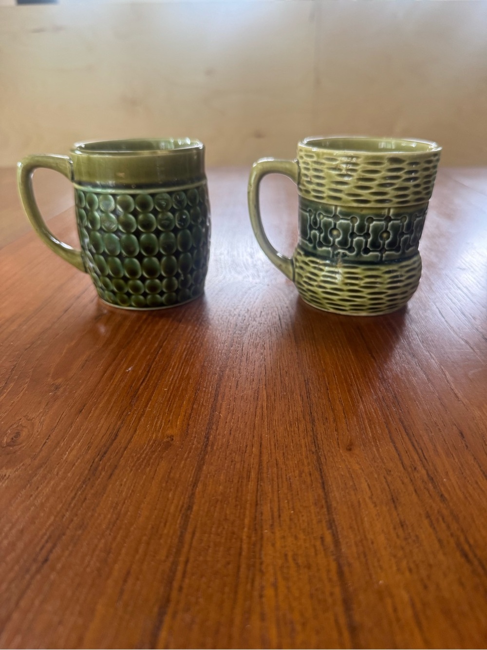 2 Vintage Japanese MCM Coffee Mugs